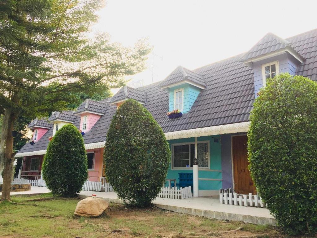 Charisma Resort Suan Phueng Zewnętrze zdjęcie
