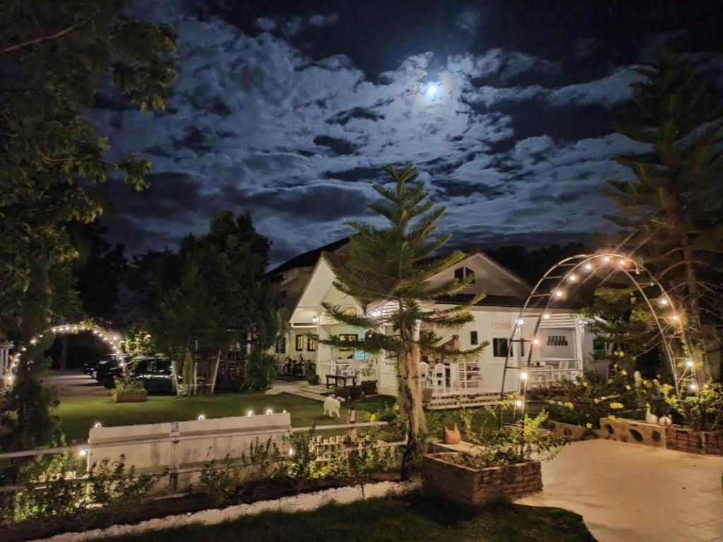 Charisma Resort Suan Phueng Zewnętrze zdjęcie