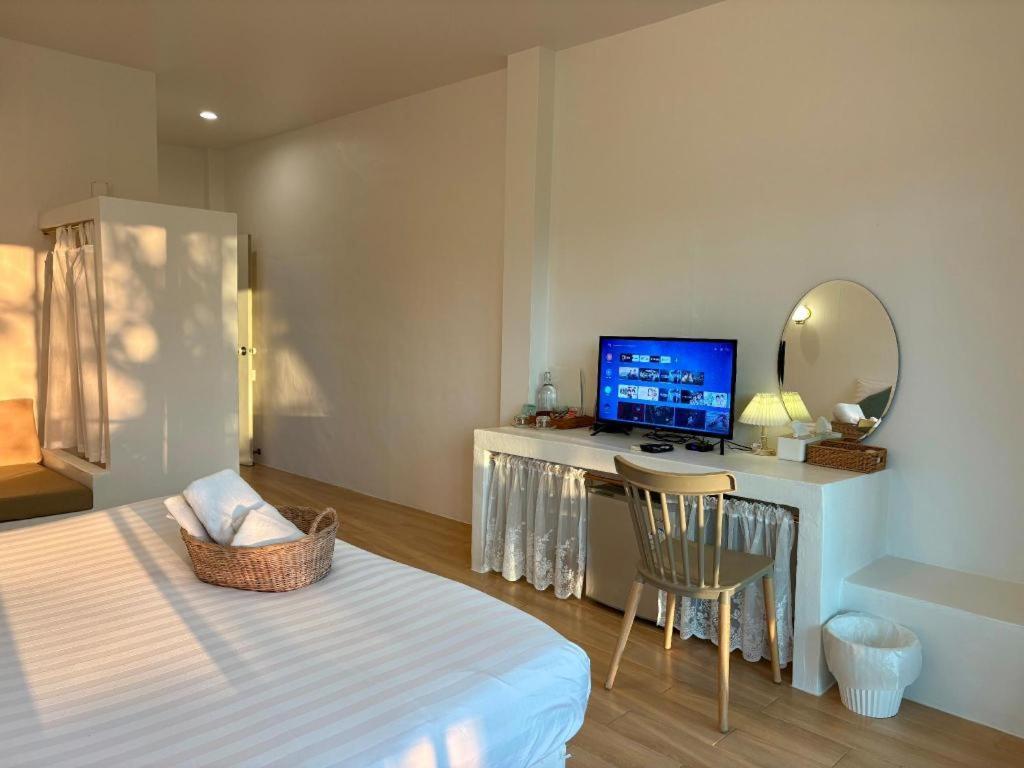 Charisma Resort Suan Phueng Zewnętrze zdjęcie