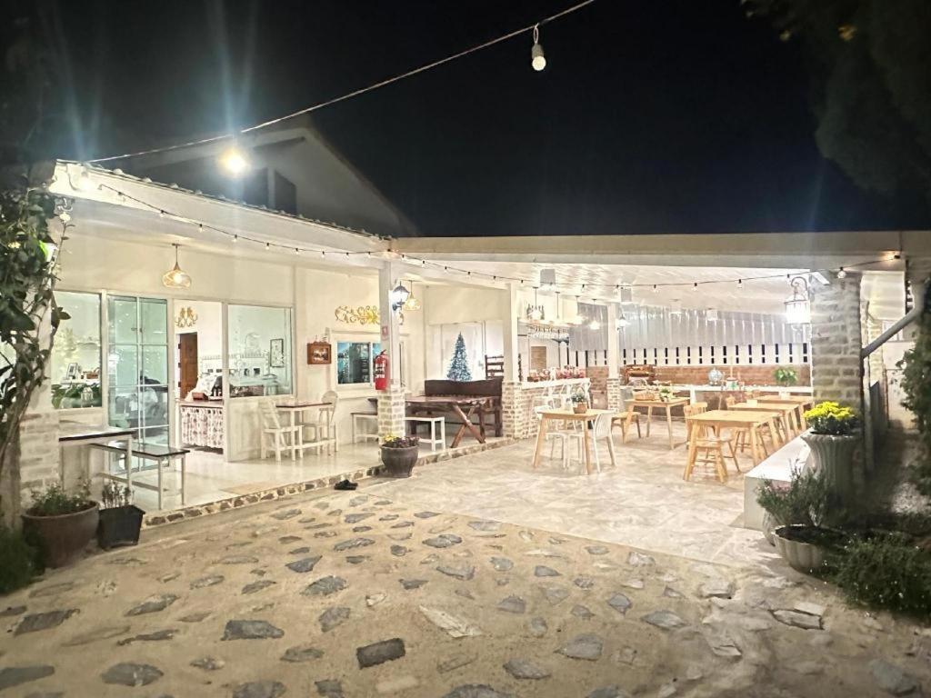 Charisma Resort Suan Phueng Zewnętrze zdjęcie