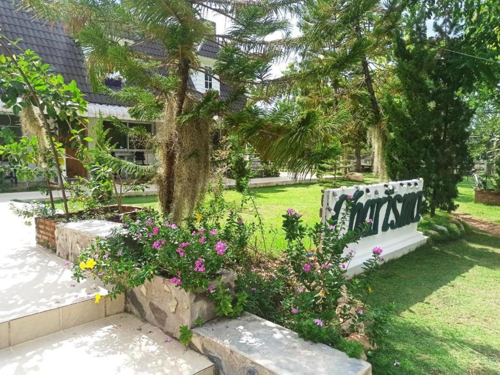 Charisma Resort Suan Phueng Zewnętrze zdjęcie