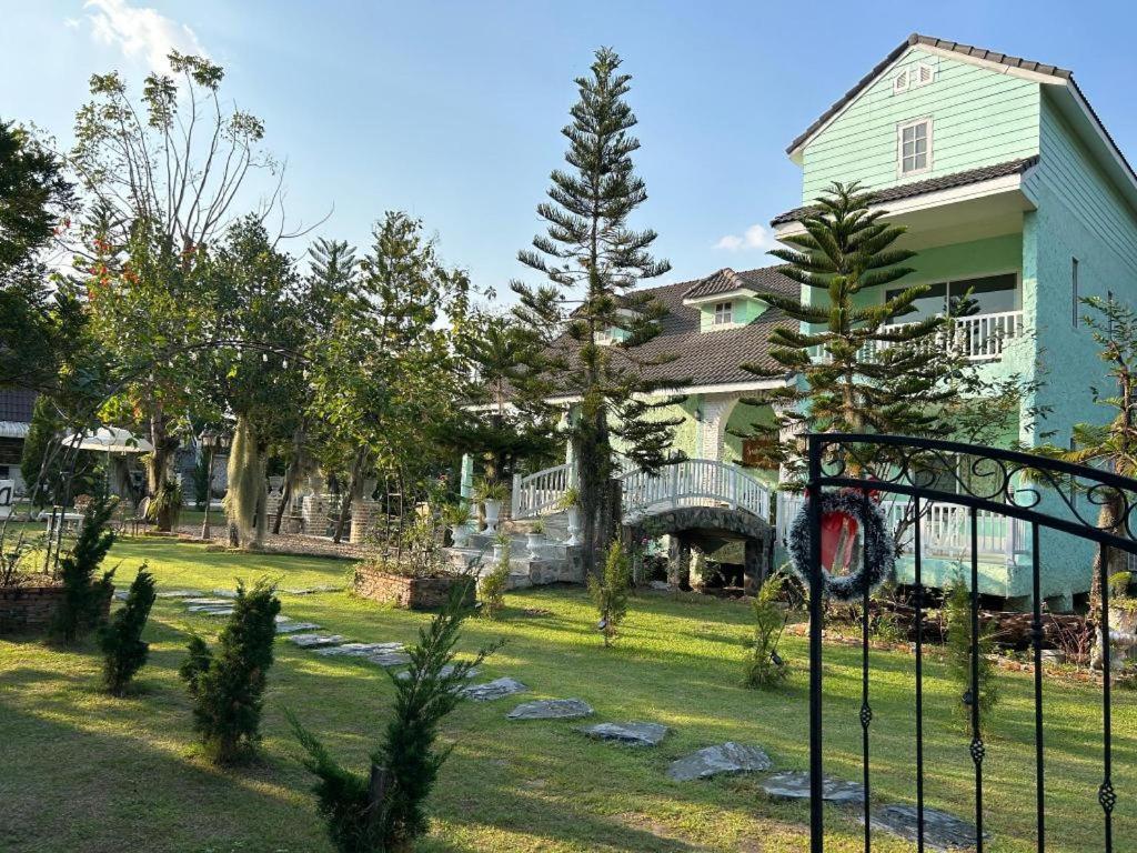 Charisma Resort Suan Phueng Zewnętrze zdjęcie
