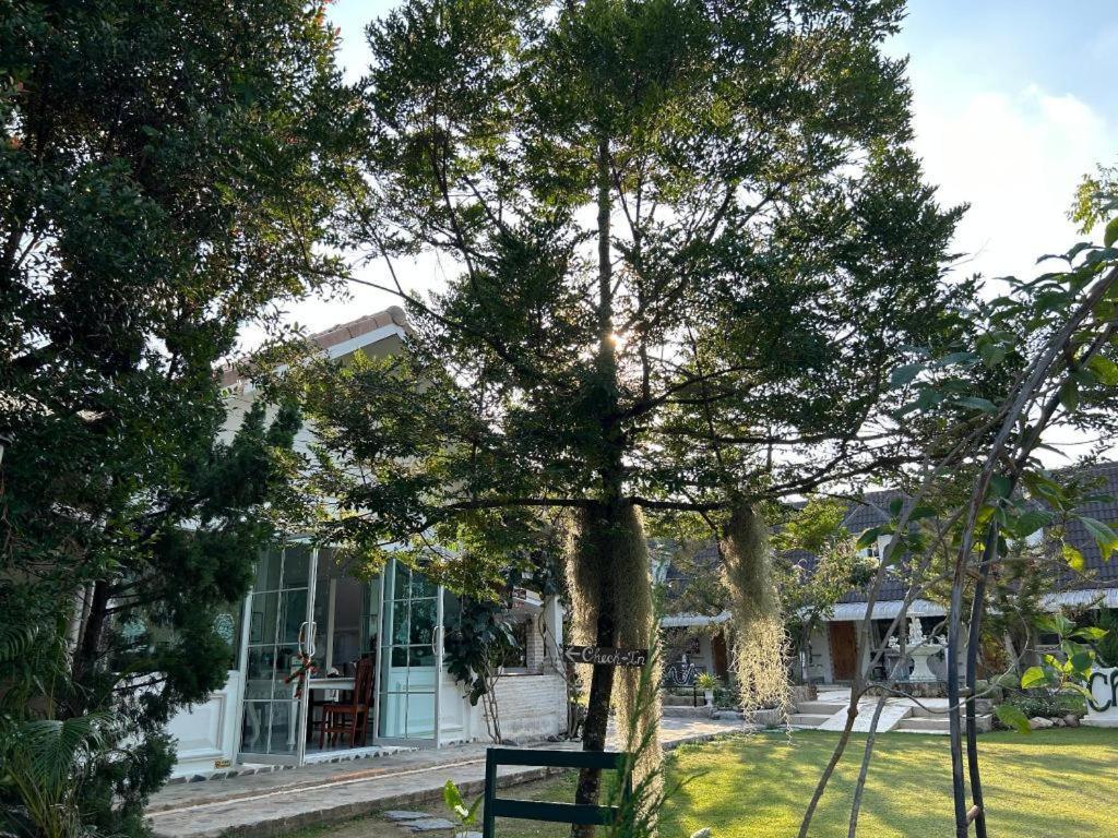 Charisma Resort Suan Phueng Zewnętrze zdjęcie